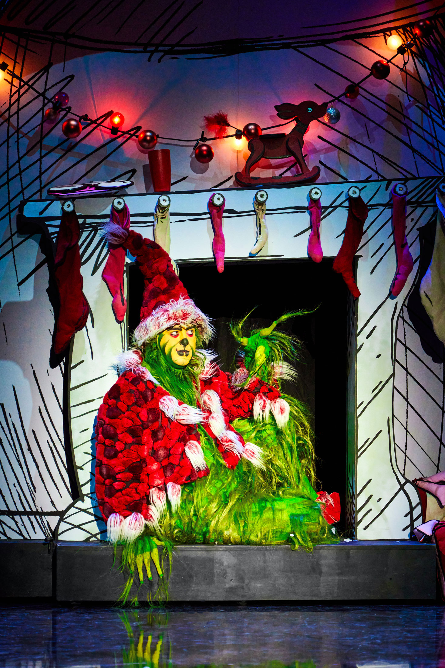 https://www.scfta.org/Segerstrom/media/SCFTA/Events/2023/9-JamesSchultz-as-THEGRINCHintheTouringCompany-of-DrSeussHOWTHEGRINCHSTOLECHRISTMASTheMusical-Credit-JeremyDaniel.jpg