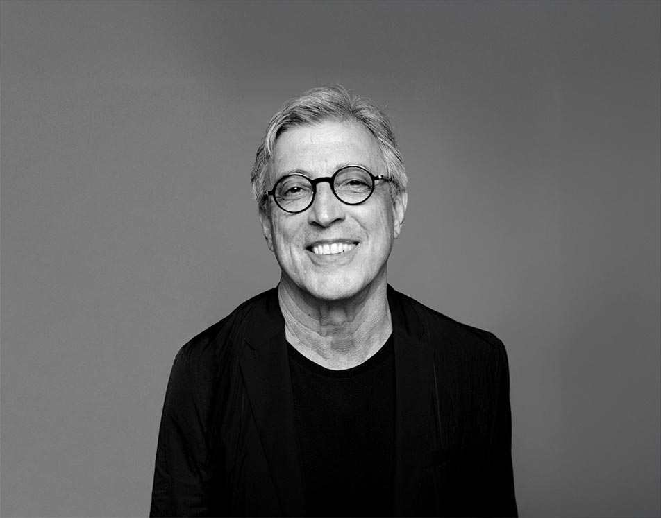 Ivan-Lins-bw.jpg